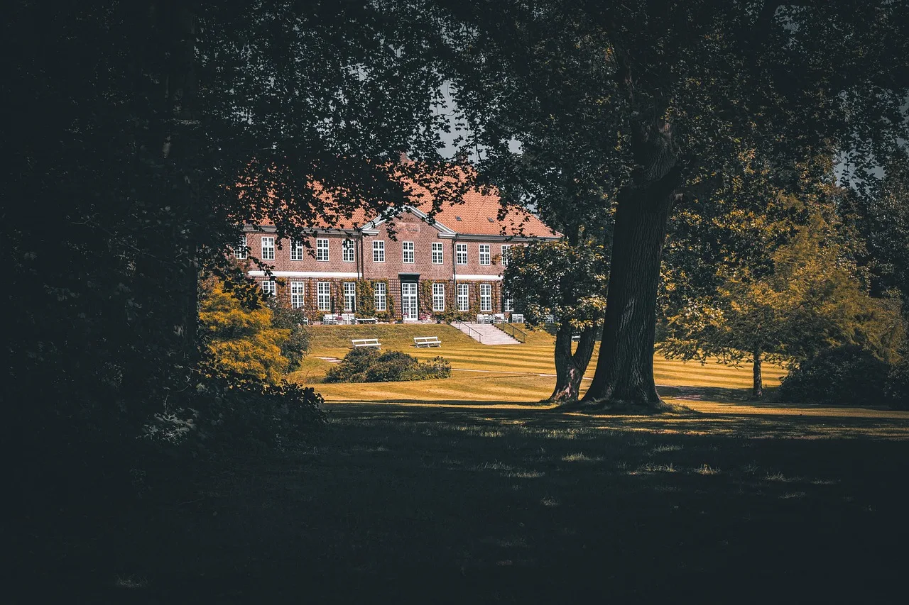castle, building, park, meadow, trees, property, landscape, nature, building, park, park, trees, trees, trees, property, property, property, property, property, landscape, landscape, landscape, landscape. Property management marketing: acquisition and growth