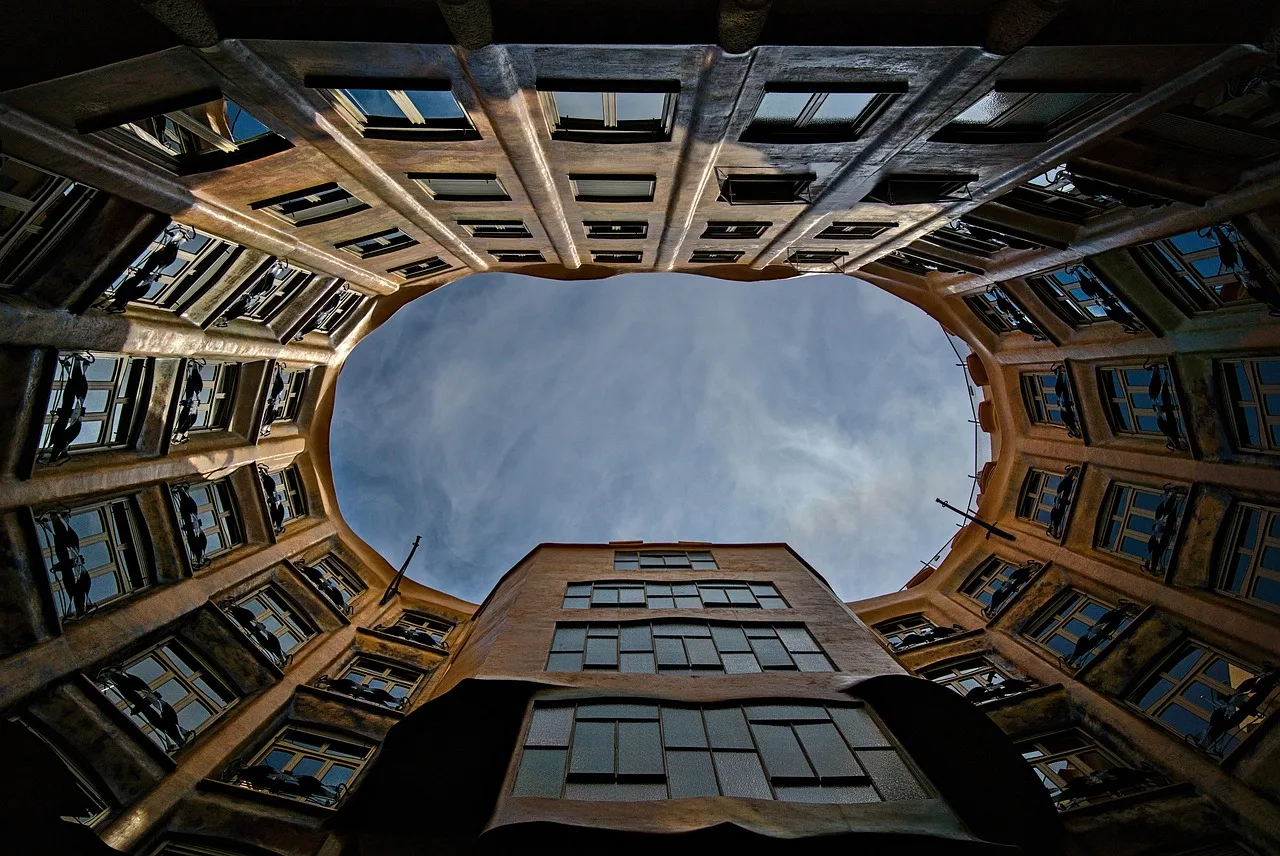building, architecture, urban, facade, apartment building, residential building, building, building, building, building, building. Quebec Lease Renewal Notice Deadline: What the Law Says